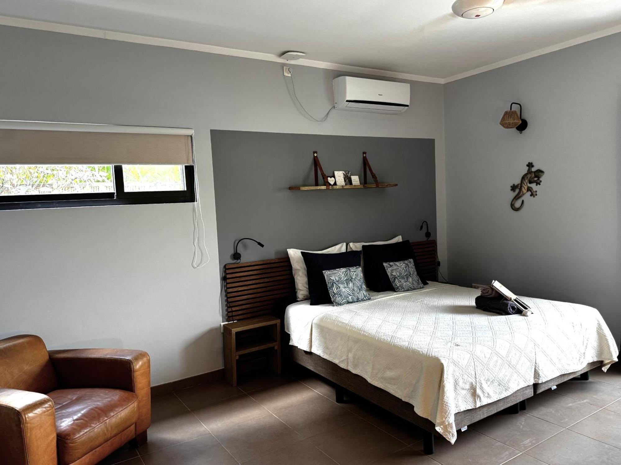 Bed and Breakfast Casa Mantana Bonaire Playa Exterior foto
